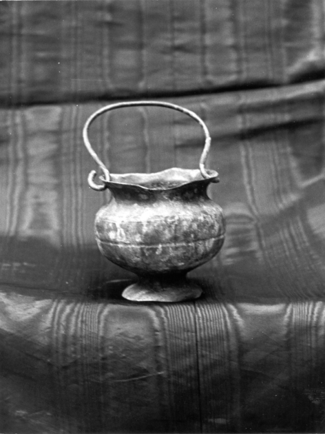 secchiello per l'acqua benedetta - ambito lucchese (sec. XVII)