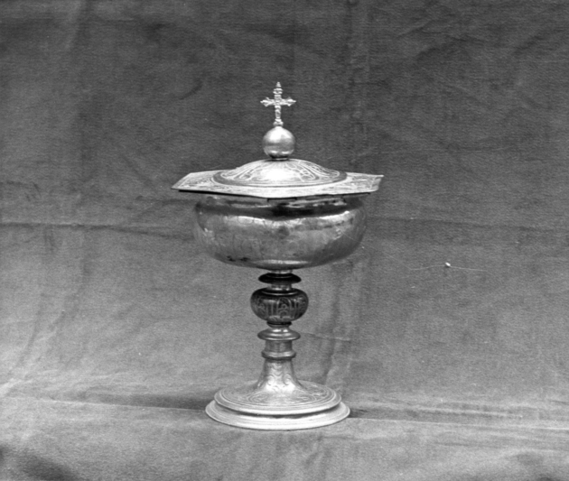 pisside - ambito lucchese (sec. XVII)