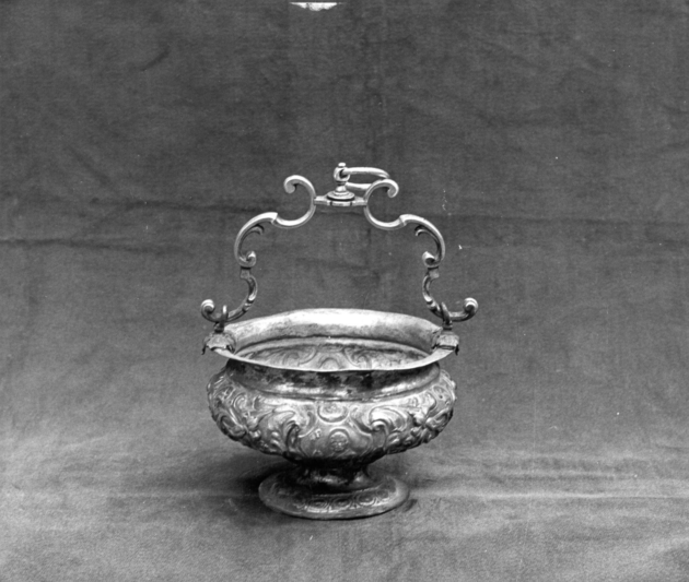 secchiello per l'acqua benedetta - ambito lucchese (sec. XVIII)
