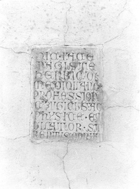 lapide tombale - ambito lucchese (sec. XV)