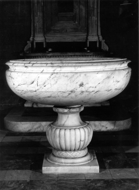 fonte battesimale - a fusto - ambito lucchese (sec. XVI)