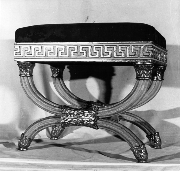 sgabello - ambito lucchese (prima metà sec. XIX)