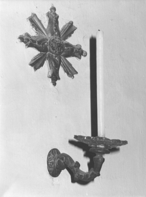 candeliere da parete, serie - ambito lucchese (prima metà sec. XVII)