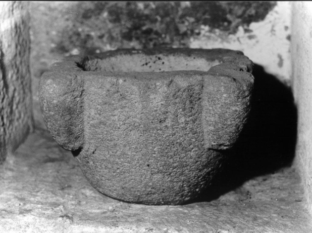 vaso, serie - ambito toscano (sec. XII)