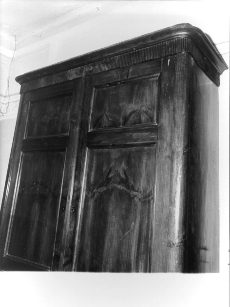 armadio - ambito toscano (sec. XIX)