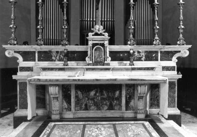 altare maggiore - bottega apuo-versiliese (sec. XIX)