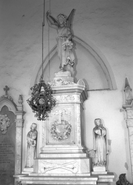 Angelo della resurrezione, figura femminile dolente con ghirlanda, figura femminile orante (monumento funebre) di Barsanti Amedeo (sec. XIX)
