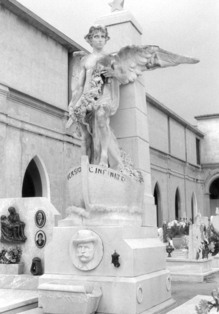 monumento funebre di Bozzano Antonio (sec. XX)