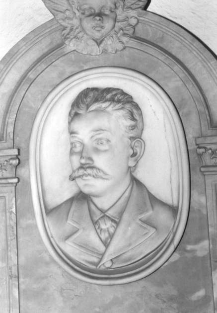 Ritratto di Angelo Vannucchi (medaglione) - bottega apuo-versiliese (sec. XX)