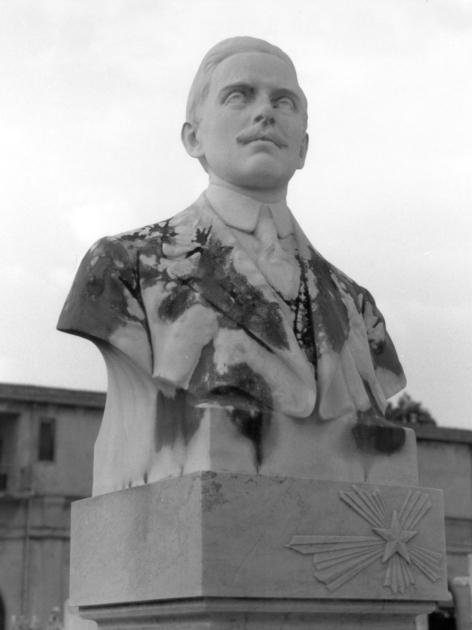 Ritratto di Raffaello Arrighini (busto) - bottega apuo-versiliese (sec. XX)