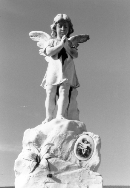 Angioletto orante (statua) - bottega apuo-versiliese (sec. XX)