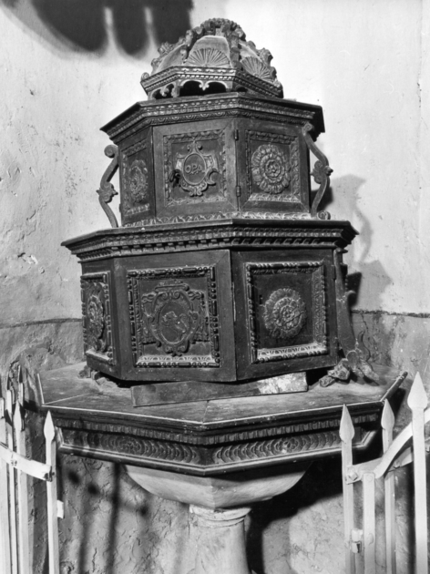 coperchio del fonte battesimale - ambito garfagnino (sec. XVII)