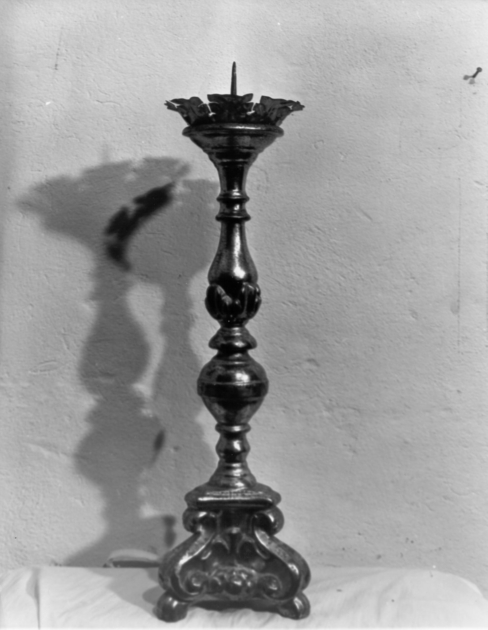 candeliere, serie - ambito garfagnino (fine/inizio secc. XVIII/ XIX)