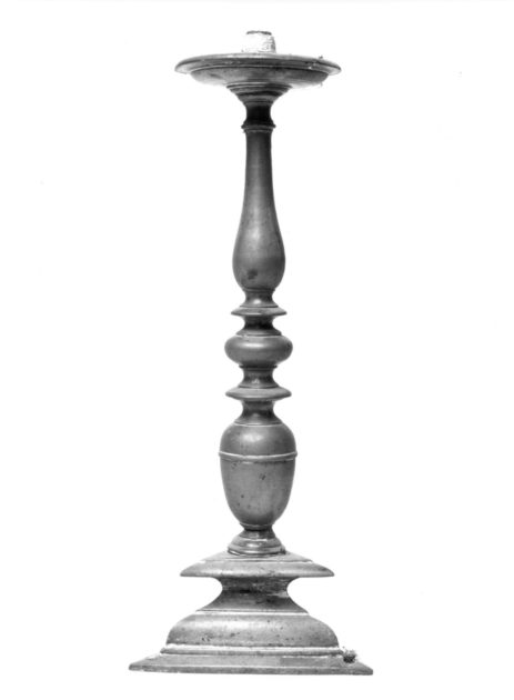 candeliere, serie - bottega toscana (secc. XVIII/ XIX)