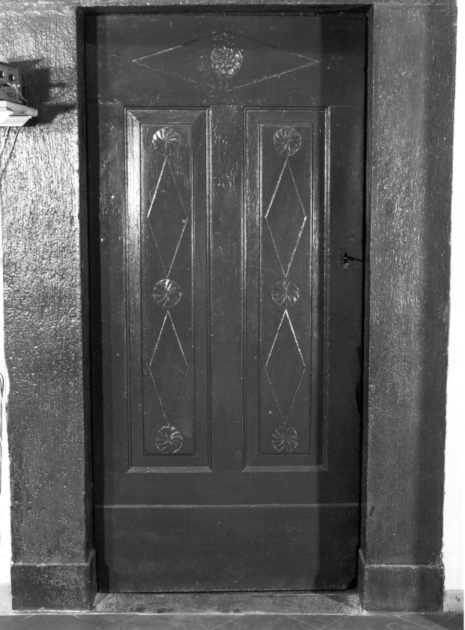 porta - a due battenti - ambito garfagnino (sec. XVIII)