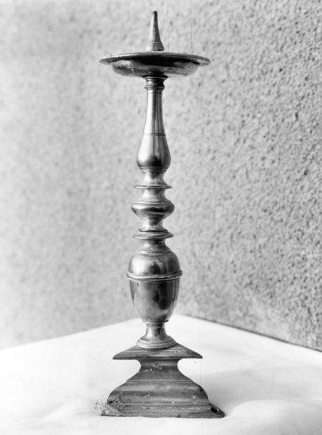 candeliere - ambito garfagnino (sec. XVII)