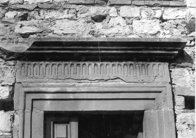 portale - ambito apuano (sec. XVI)