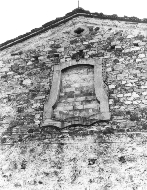 finestrone - ambito apuano (sec. XVII)