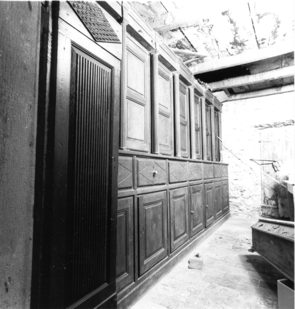 armadio da sacrestia - ambito garfagnino (sec. XIX)