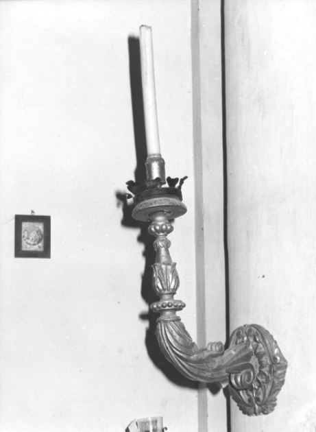 candeliere da parete, serie - ambito garfagnino (sec. XIX)