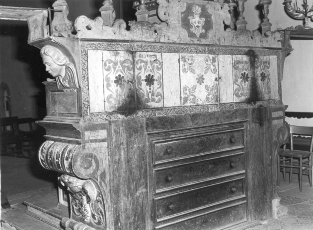 armadio - a muro - ambito garfagnino (sec. XVIII)