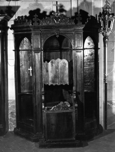 confessionale, serie - ambito lucchese (sec. XIX)