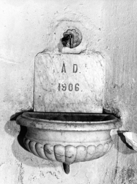 lavabo da sacrestia - ambito apuoversiliese (sec. XX)