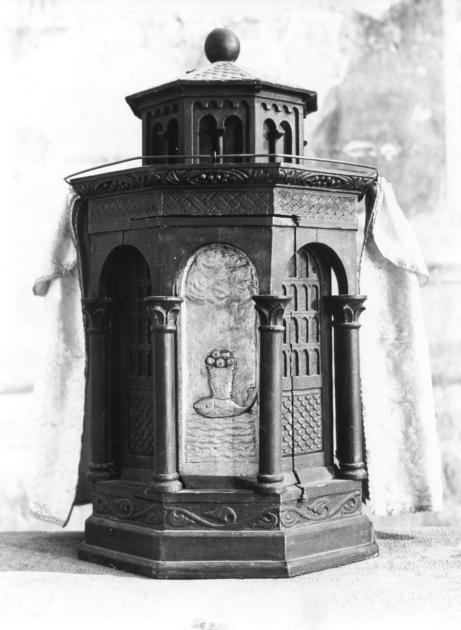 tabernacolo - a tempietto - bottega lucchese (sec. XX)