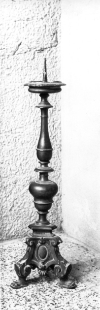 candeliere d'altare, serie - bottega toscana (sec. XVIII)