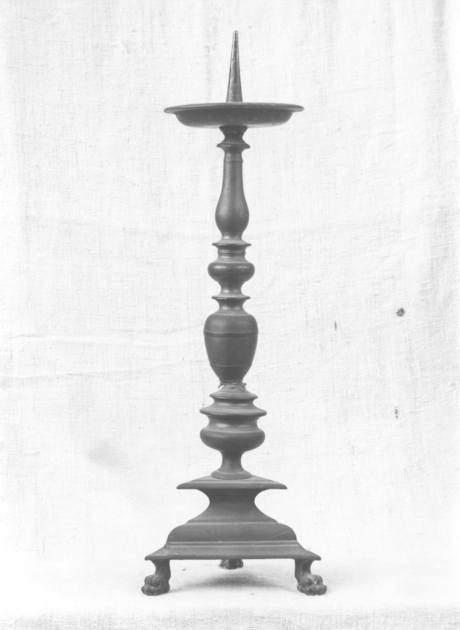 candeliere d'altare, serie - bottega toscana (sec. XVII)