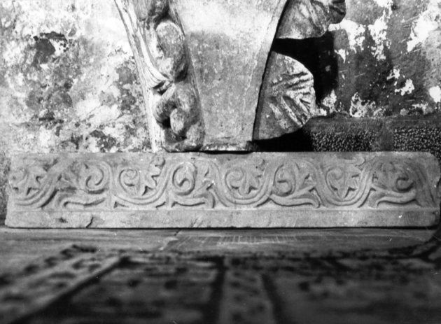 cornice, frammento - bottega italiana (sec. XII)