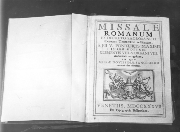 coperta di libro liturgico - produzione veneziana (sec. XVIII)