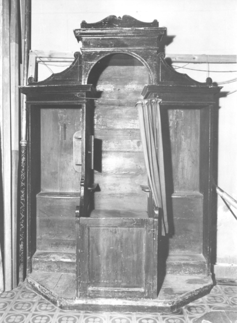 confessionale, serie - ambito lucchese (sec. XIX)