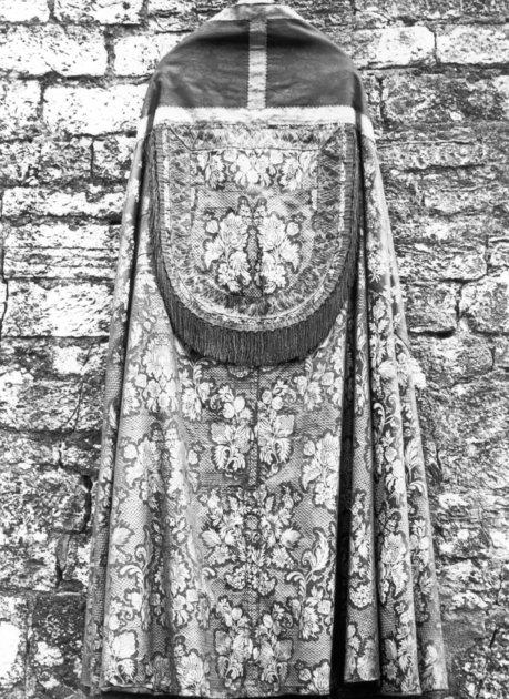 piviale - manifattura lucchese (fine/inizio secc. XVIII/ XIX)