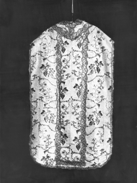 pianeta - manifattura lionese (?) (terzo quarto sec. XVIII)