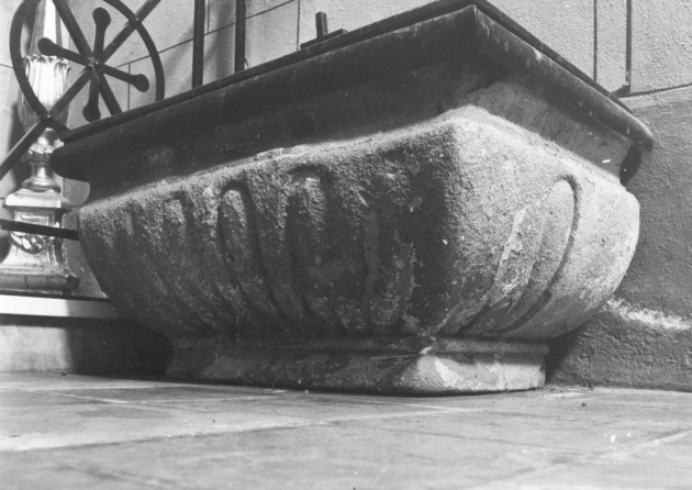 vasca - bottega lucchese (sec. XVI)