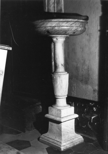 acquasantiera - a fusto - bottega toscana (sec. XVII)