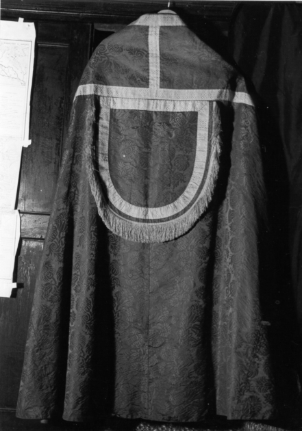 piviale - manifattura lucchese (prima metà sec. XVII)