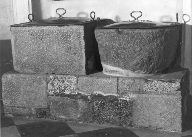 fonte battesimale - bottega lucchese (sec. XVI)