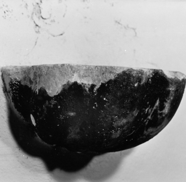 acquasantiera da parete - bottega lucchese (sec. XVIII)