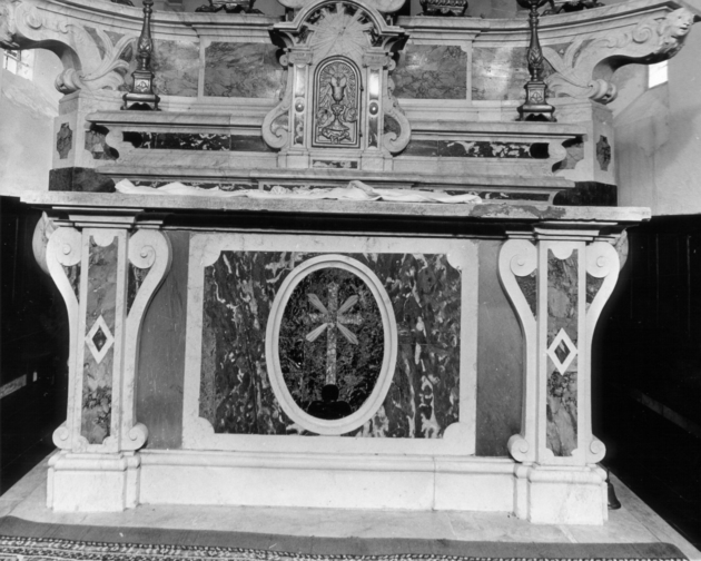 altare maggiore - ambito apuano (sec. XVIII)