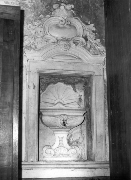 lavabo da sacrestia - ambito apuano (sec. XVIII)