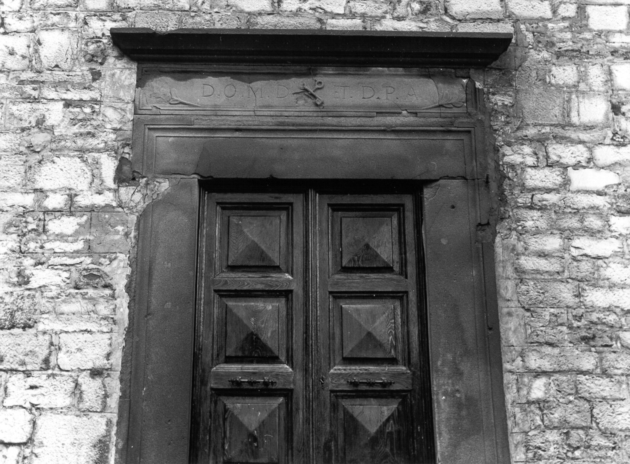 portale - bottega lucchese (fine/inizio secc. XVIII/ XIX)