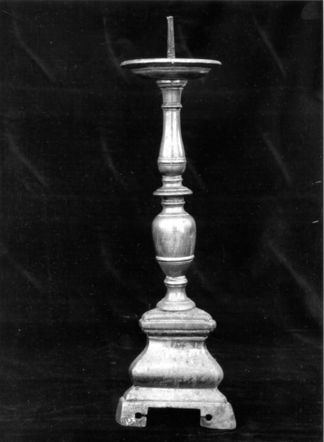 candeliere, serie - bottega italiana (sec. XVII)