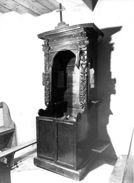 confessionale - ambito lucchese (seconda metà sec. XVII)