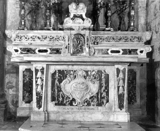 altare - bottega apuana (sec. XVIII)