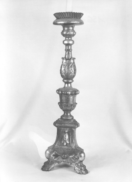 candeliere d'altare, serie - ambito garfagnino (sec. XIX)