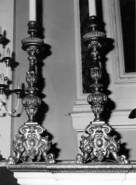 candeliere d'altare, serie - bottega lucchese (ultimo quarto sec. XVIII)