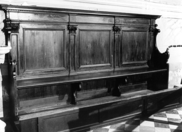 stalli del coro, serie - bottega lucchese (sec. XVIII)