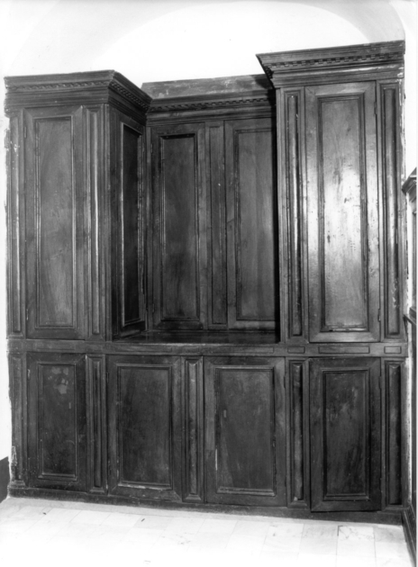 armadio da sacrestia - bottega toscana (sec. XVII)